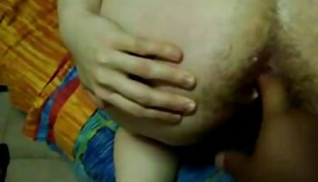 ចិត្ដ MILF និងវ័យជំទង់ស្លុតអាក្រក់ទាំងបីនៅលើគ្រែ
